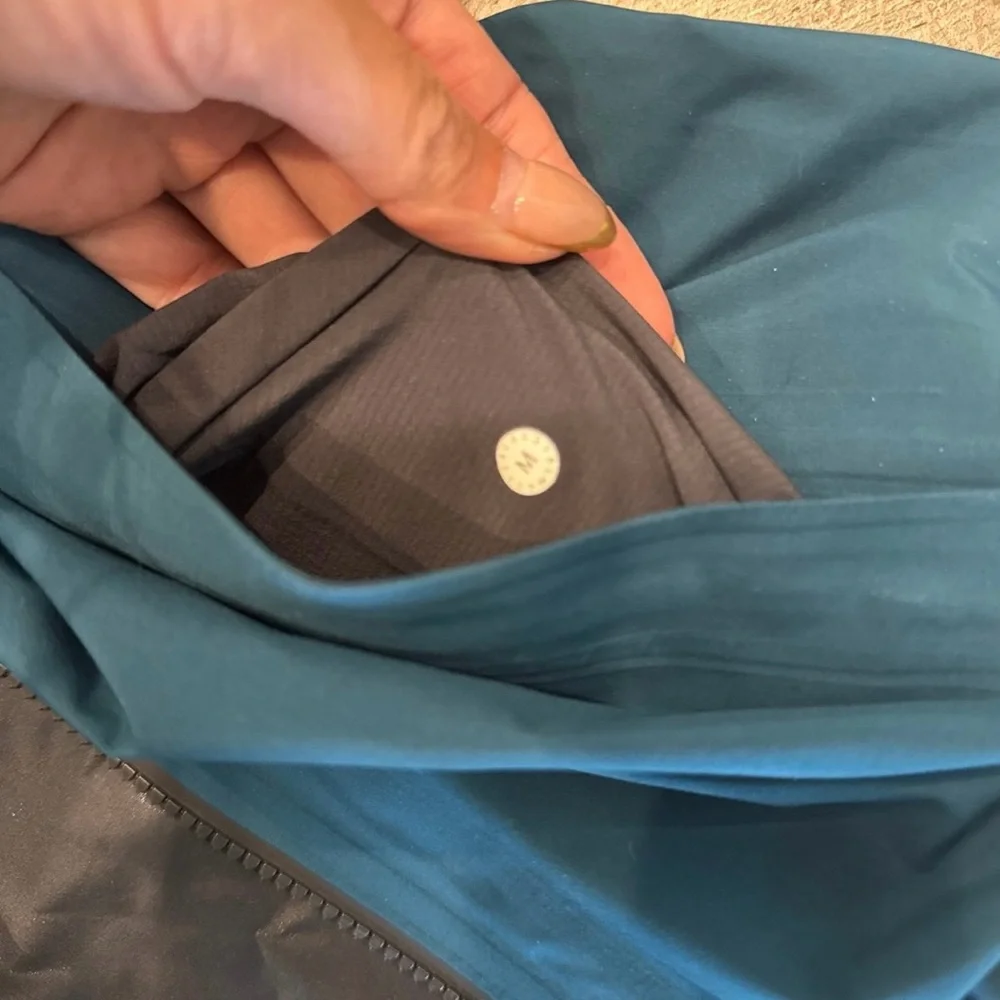 Lululemon Outpour Shell Jacket. Men's Maritime Blue and Black Raincoat. - Picture 5 of 5